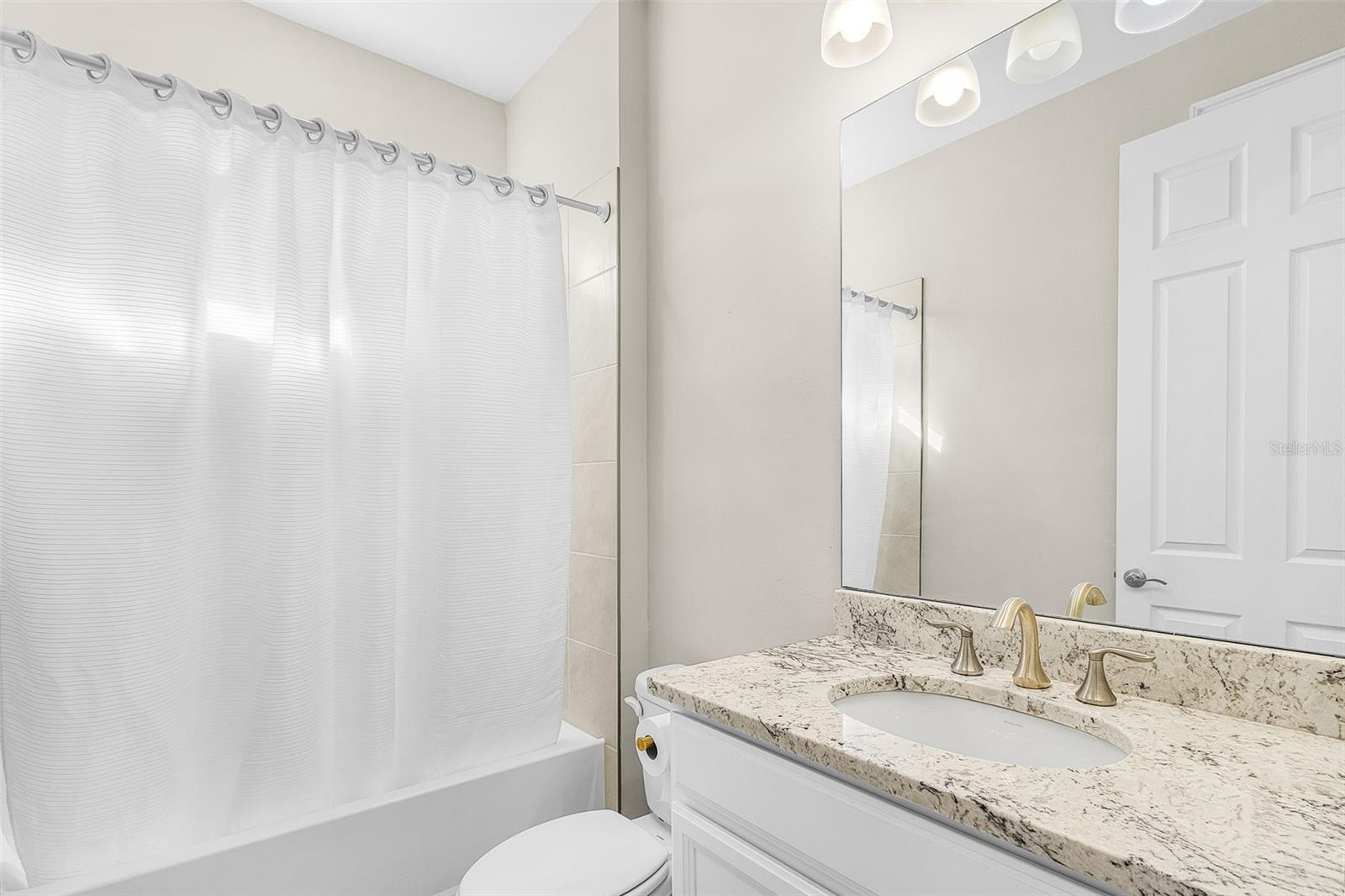 Listing photo id 27 for 838 2nd Street