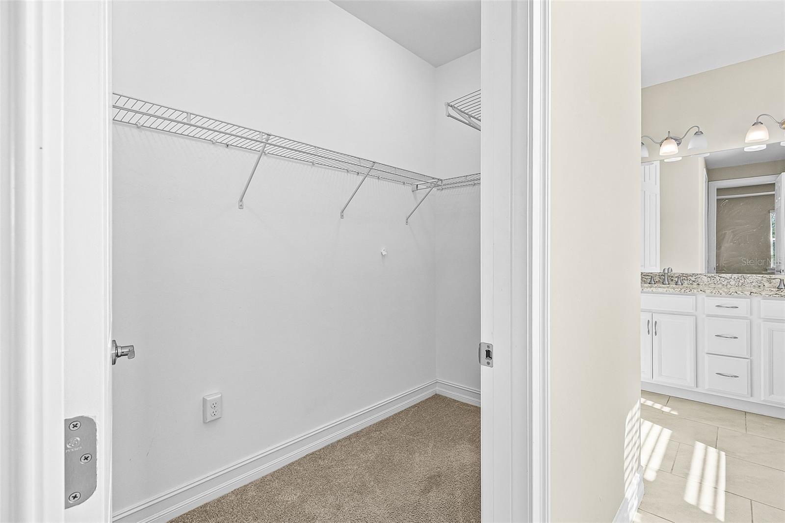 Listing photo id 31 for 838 2nd Street