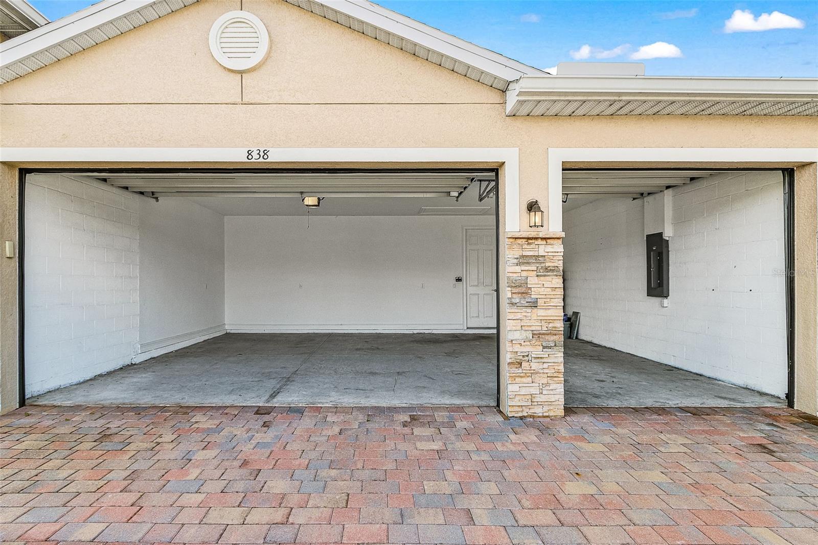 Listing photo id 32 for 838 2nd Street