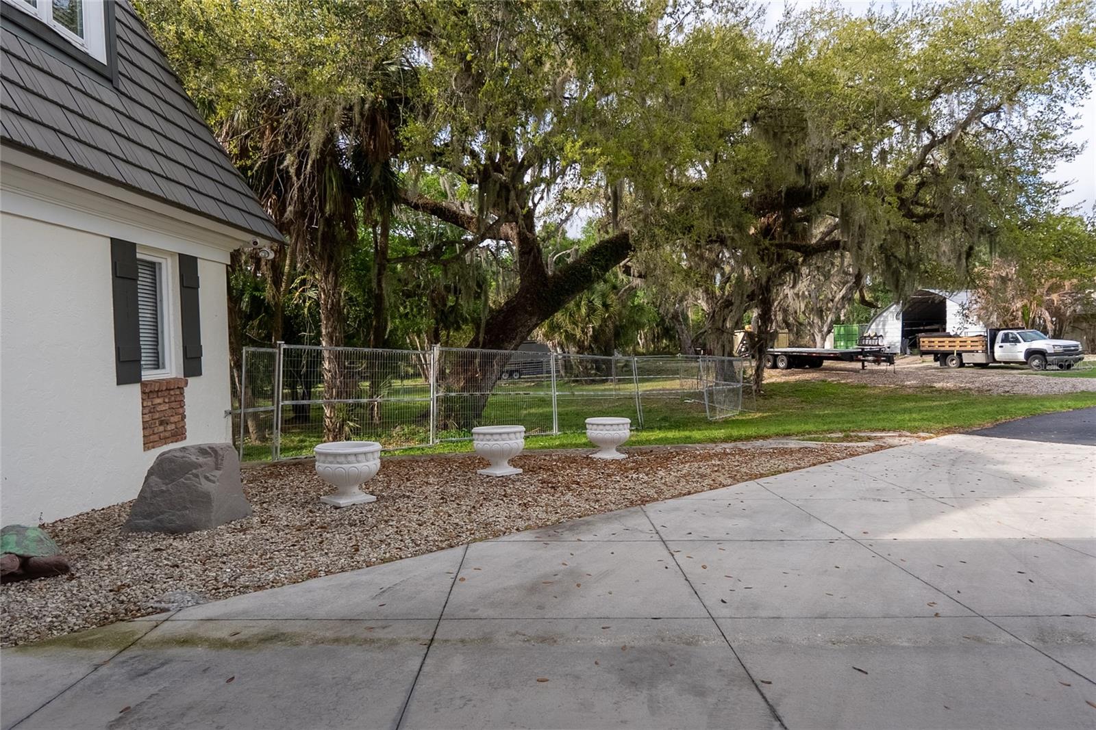 Image 15 of 92 For 4610 Hidden River Road