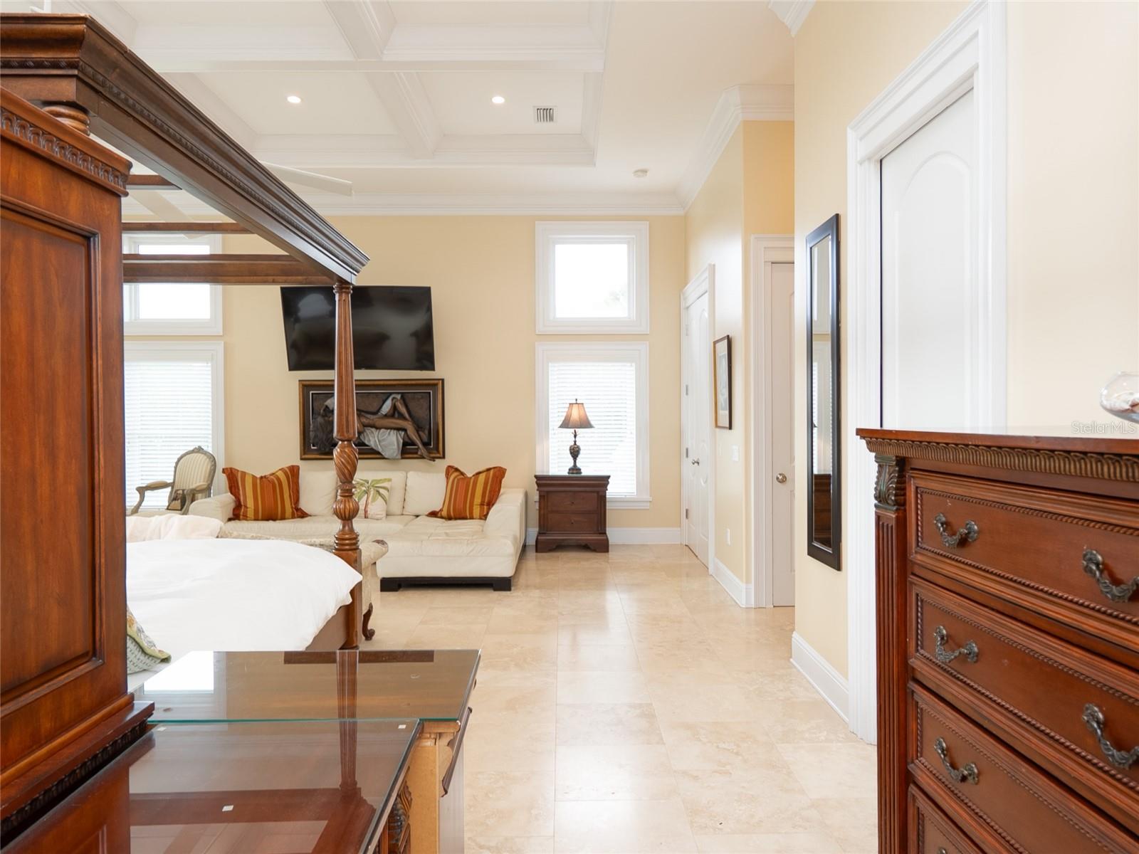 Image 31 of 92 For 4610 Hidden River Road