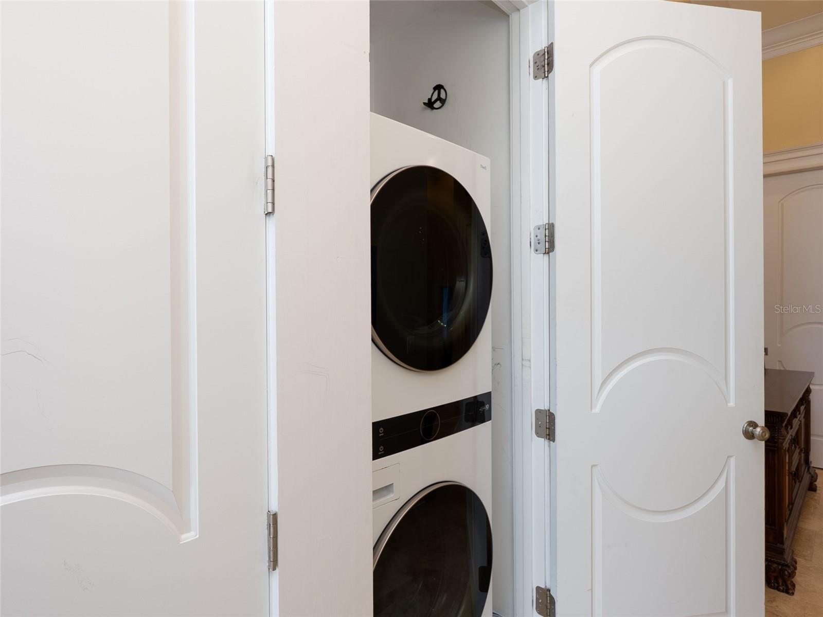 Image 34 of 92 For 4610 Hidden River Road