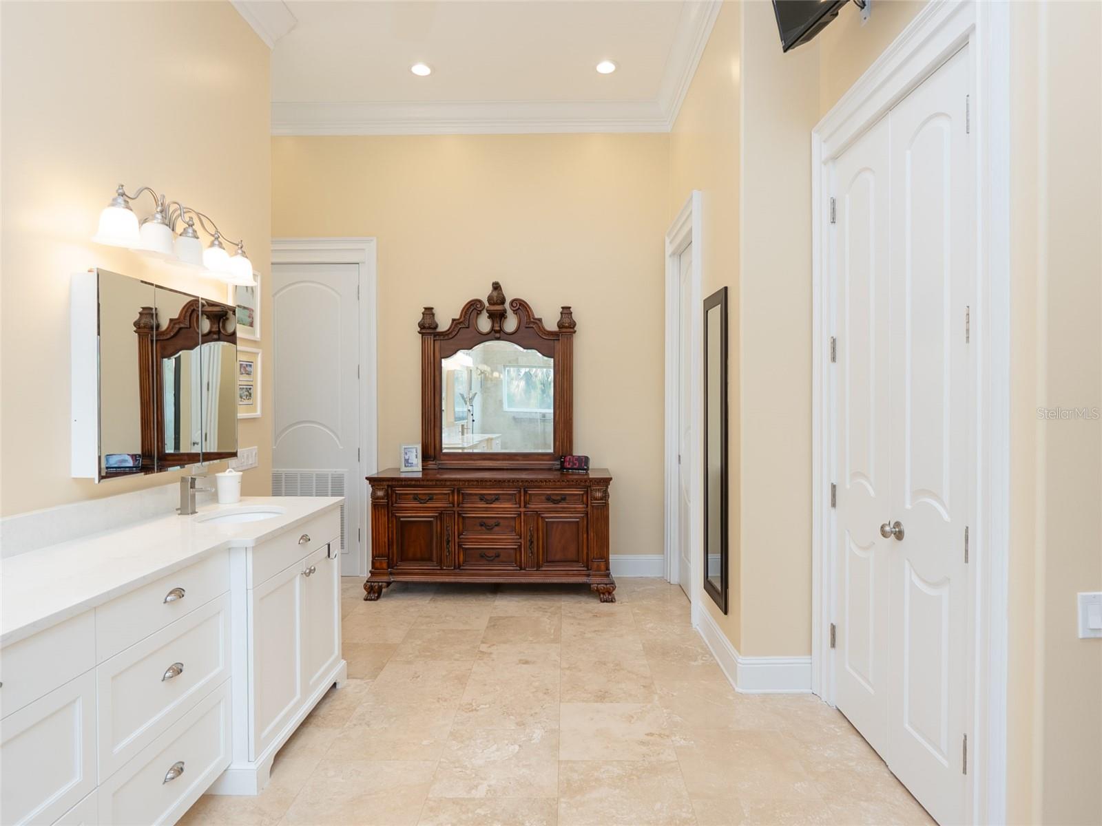 Image 37 of 92 For 4610 Hidden River Road