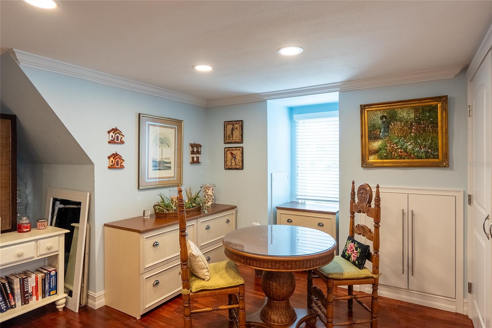 Image 45 of 92 For 4610 Hidden River Road