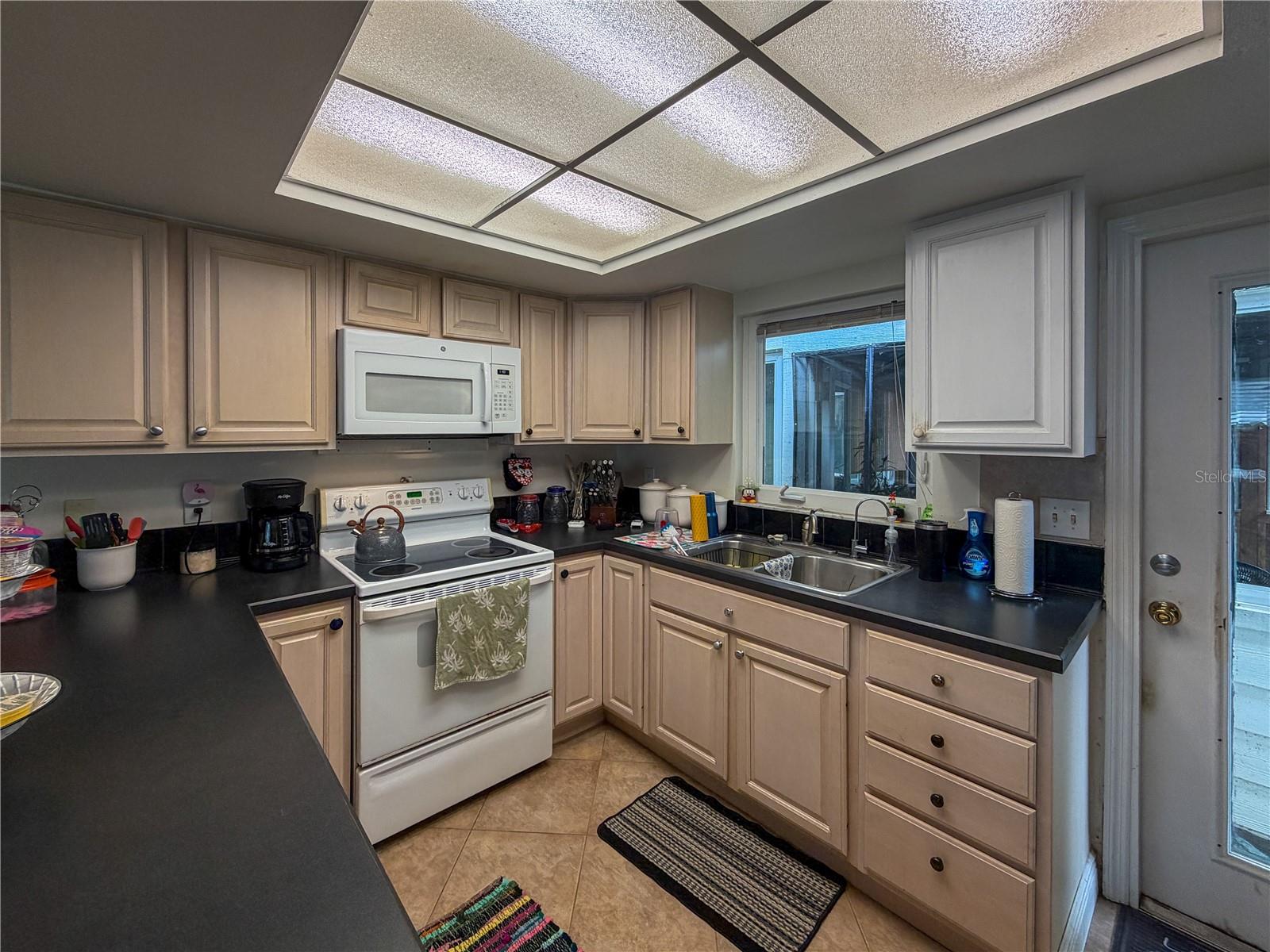 Image 79 of 92 For 4610 Hidden River Road