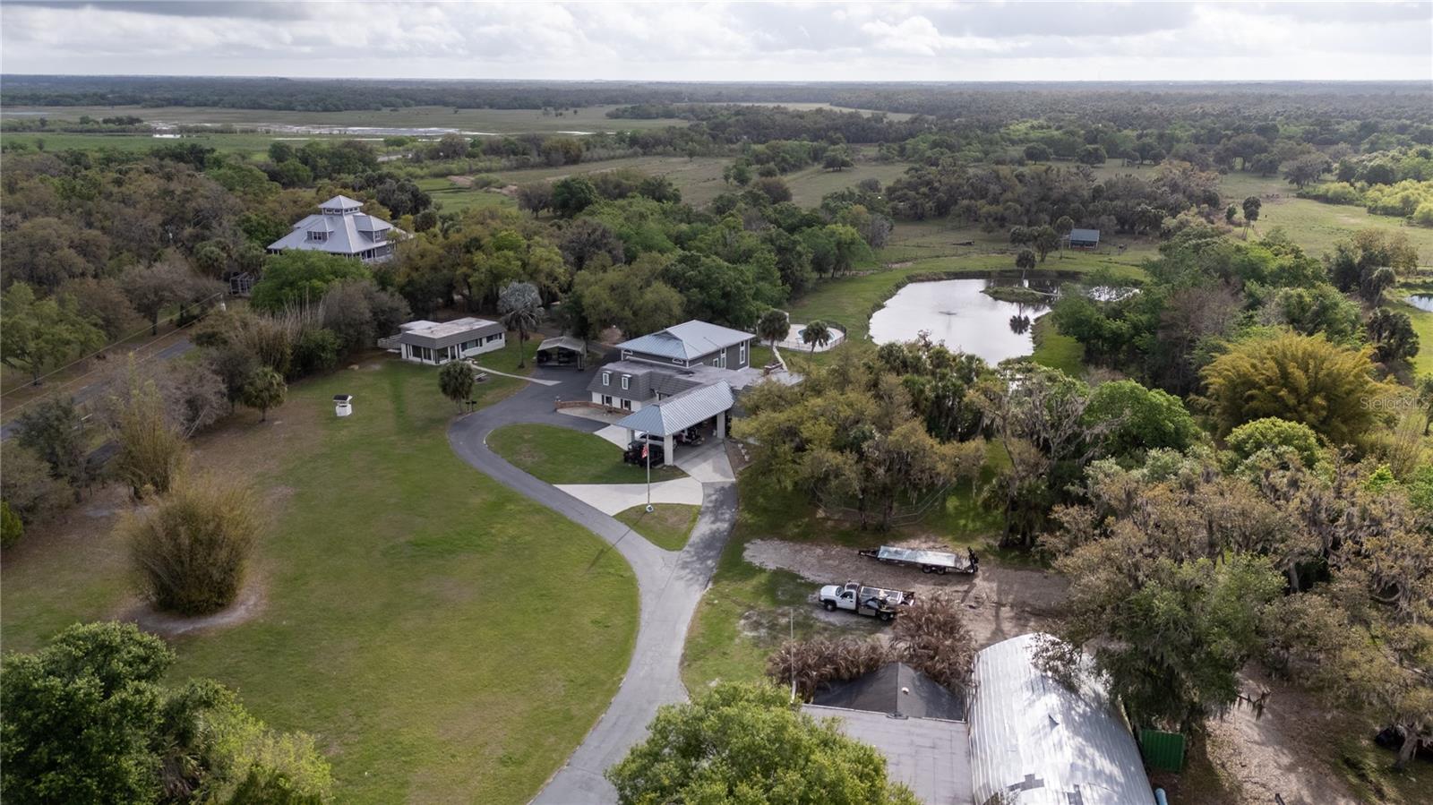 Image 8 of 92 For 4610 Hidden River Road