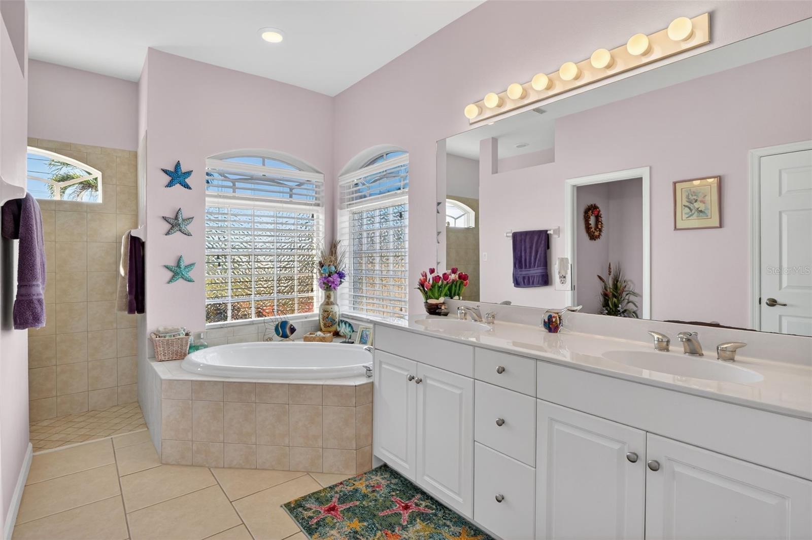 Image 29 of 79 For 1725 29th Terrace