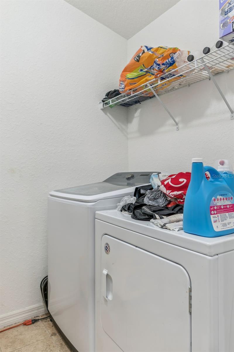 Image 18 of 21 For 206 Lake Mariana Place