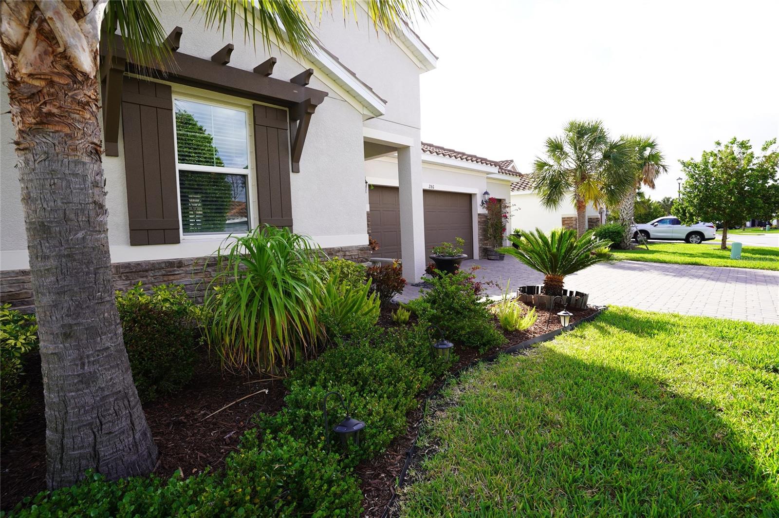 Image 10 of 100 For 286 Daylily Boulevard