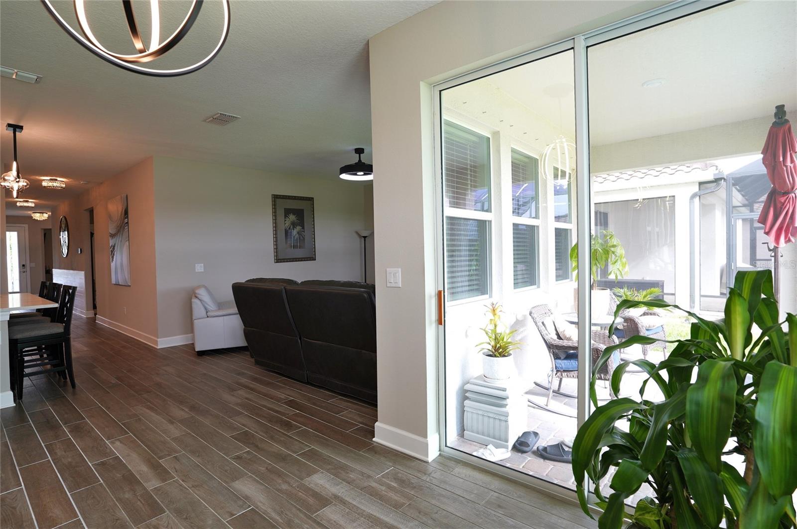 Image 14 of 100 For 286 Daylily Boulevard