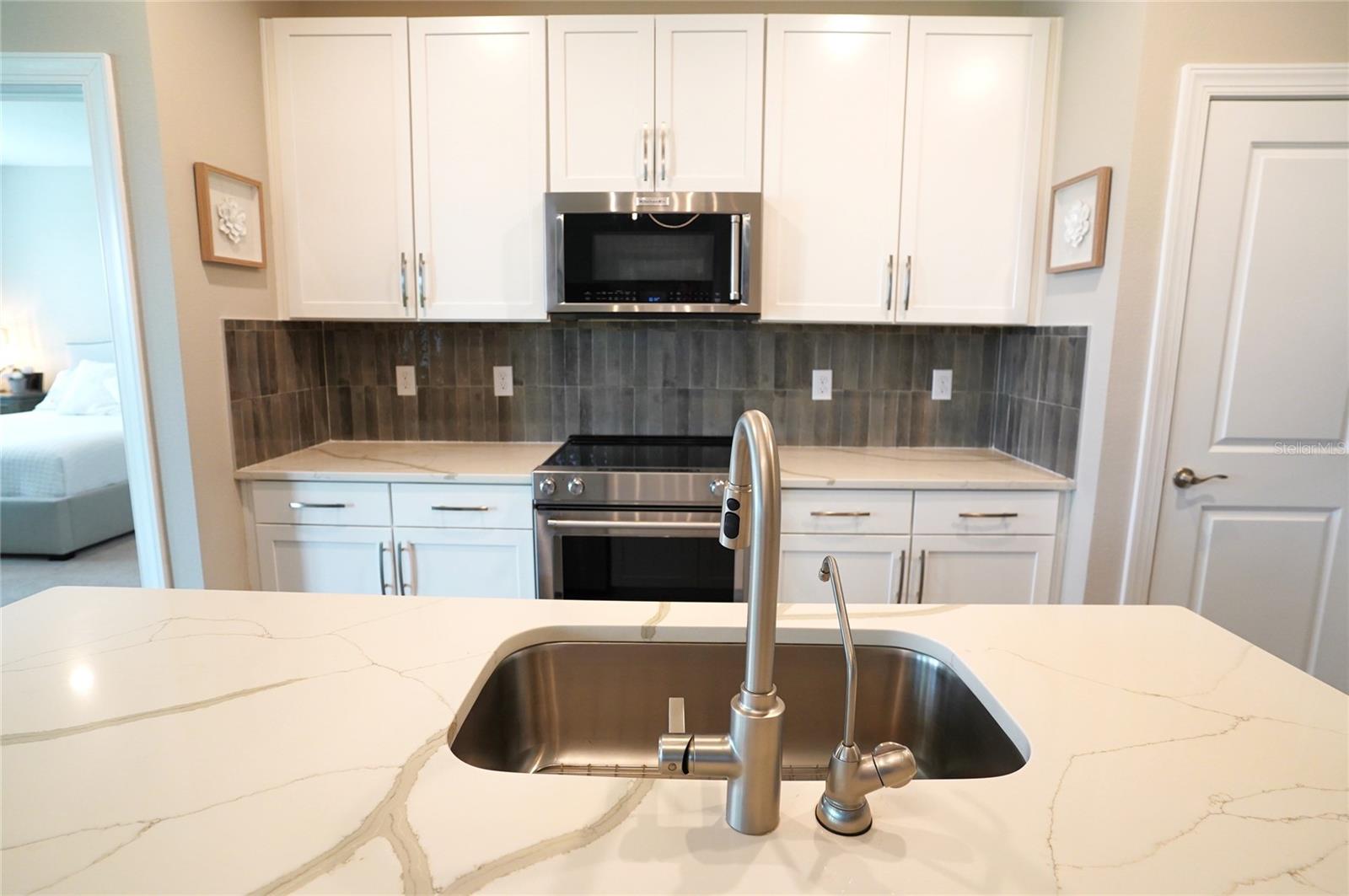 Image 16 of 100 For 286 Daylily Boulevard