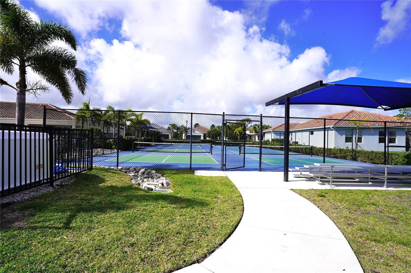 Image 53 of 100 For 286 Daylily Boulevard