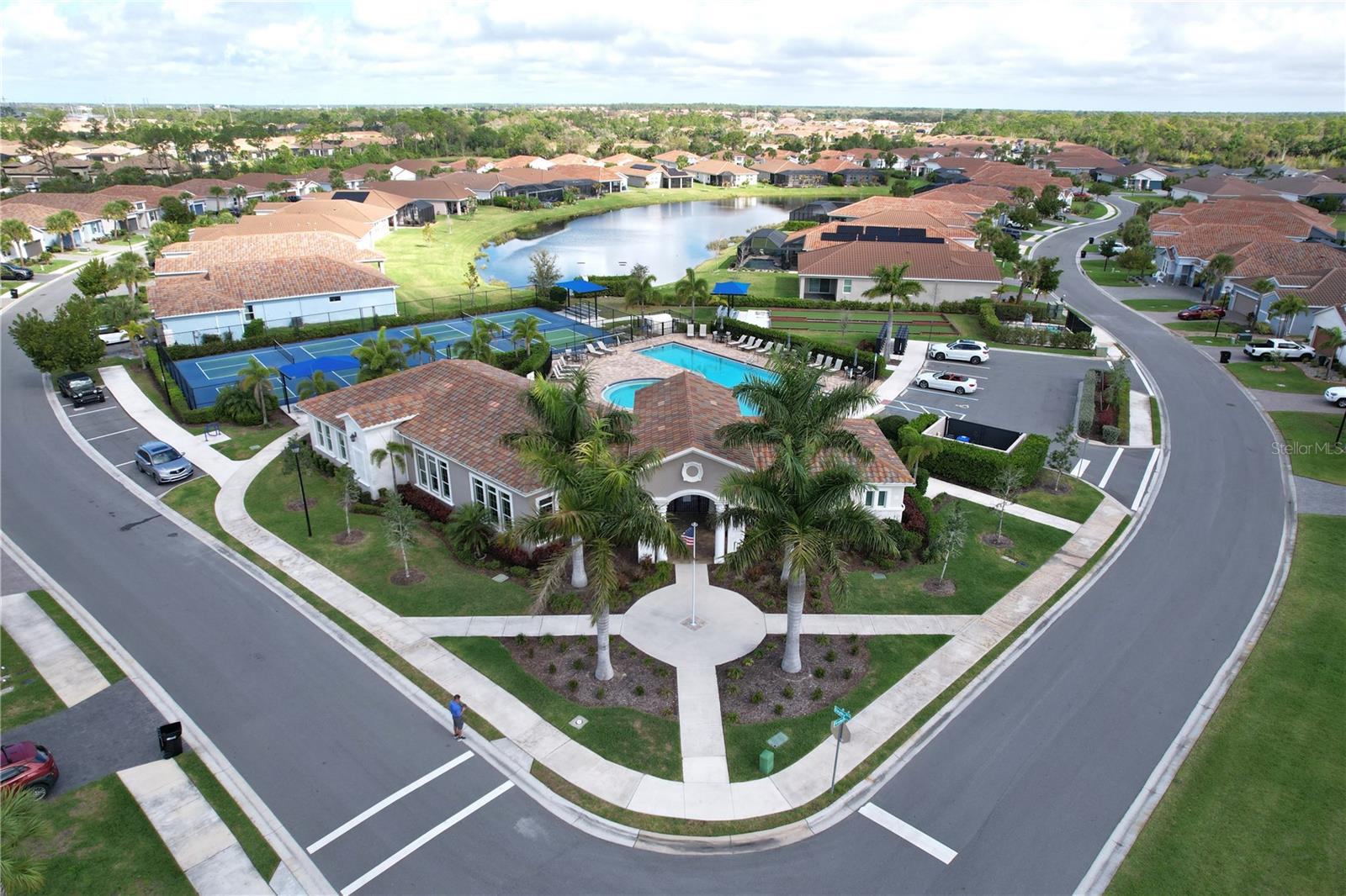 Image 69 of 100 For 286 Daylily Boulevard