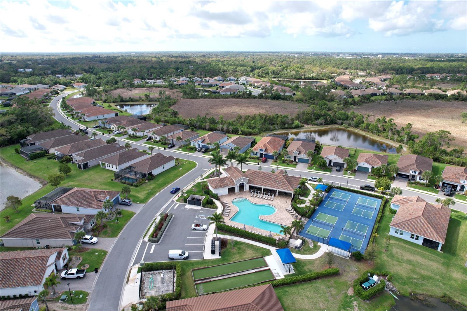 Image 72 of 100 For 286 Daylily Boulevard