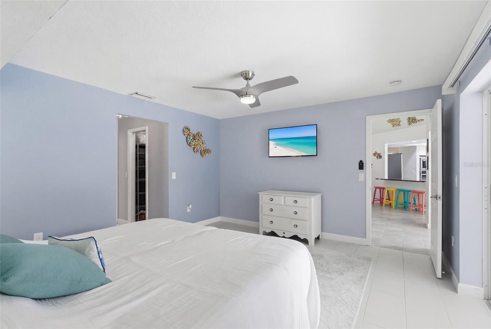 Image 14 of 29 For 5001 Richmond Terrace