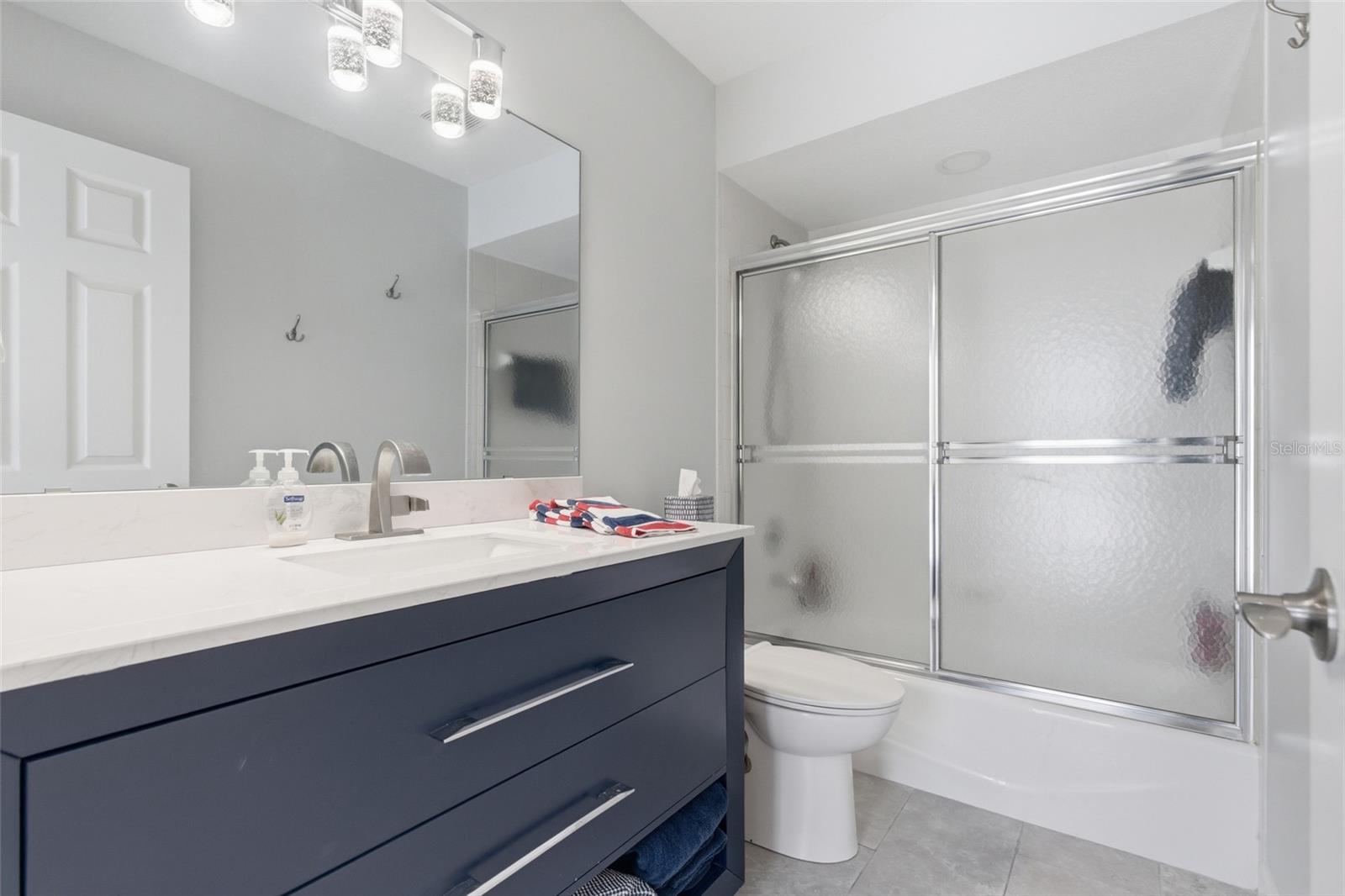 Image 20 of 29 For 5001 Richmond Terrace