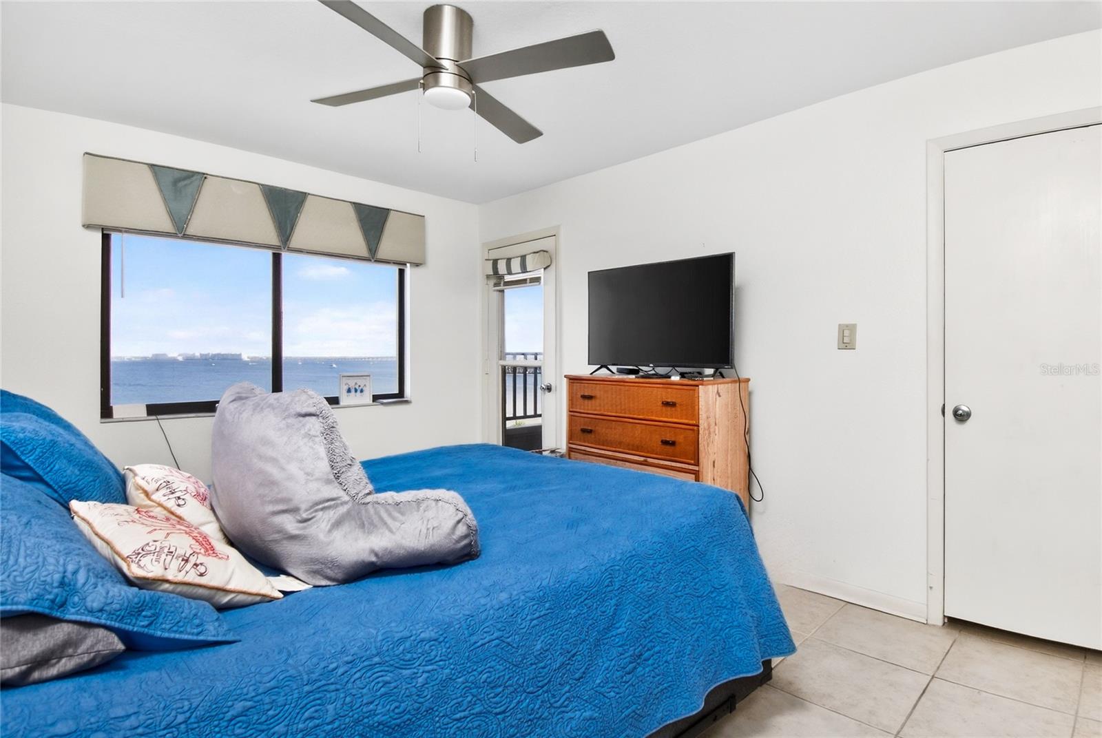 Image 22 of 50 For 1500 Park Beach Circle 5g