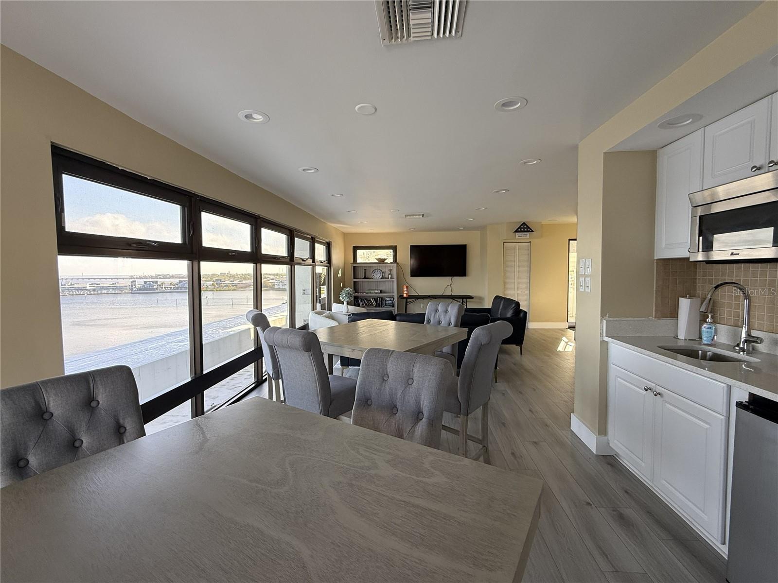 Image 37 of 50 For 1500 Park Beach Circle 5g