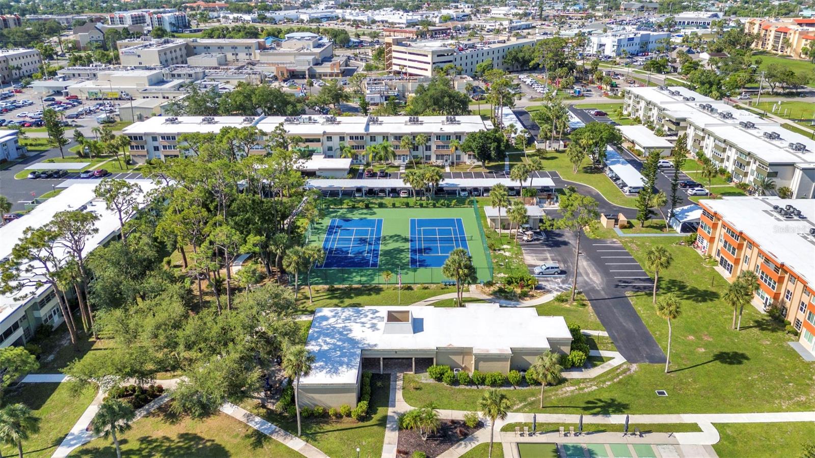 Image 48 of 54 For 2437 Harbor Boulevard 114