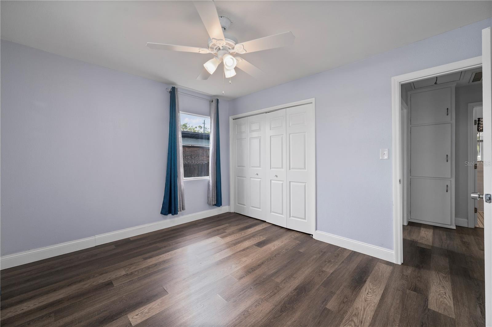 Image 15 of 46 For 525 Burland Street