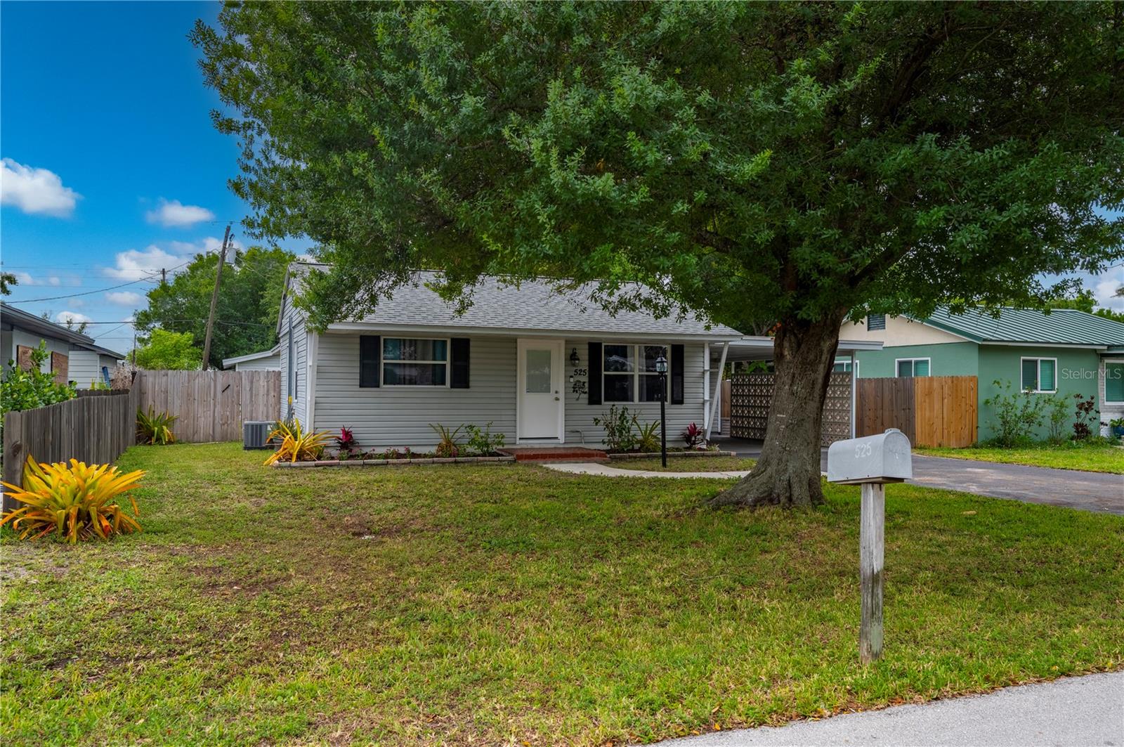 Image 44 of 46 For 525 Burland Street