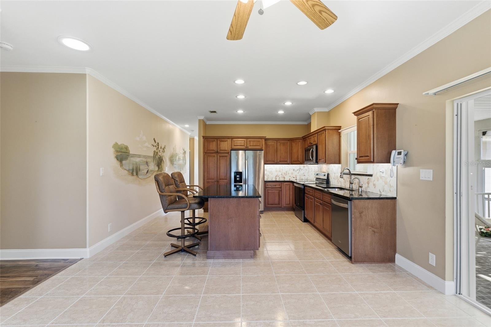 Image 7 of 30 For 24556 Rio Villa Lakes Circle