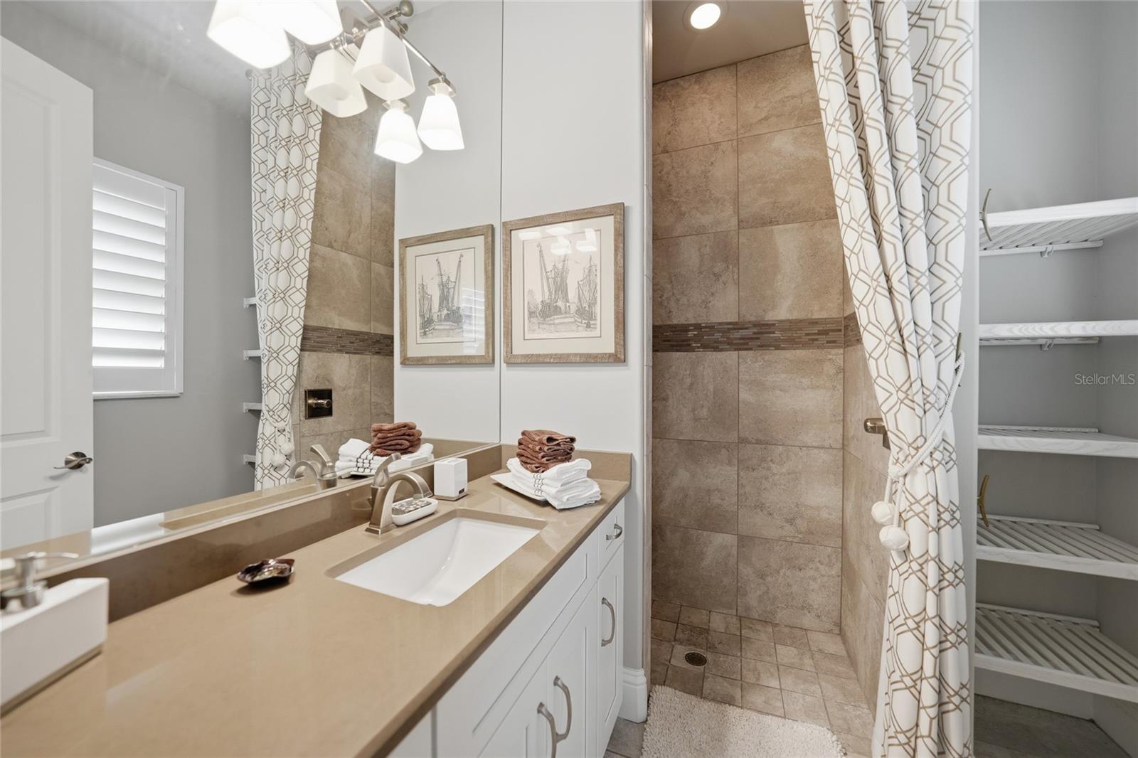 Image 28 of 51 For 1210 Mineo Drive