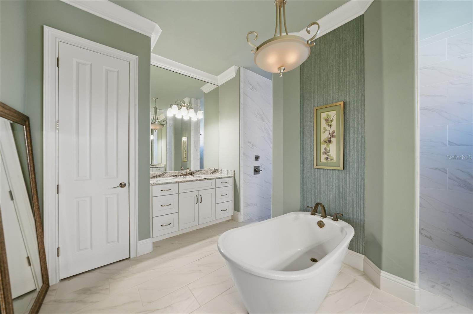 Image 36 of 51 For 1210 Mineo Drive