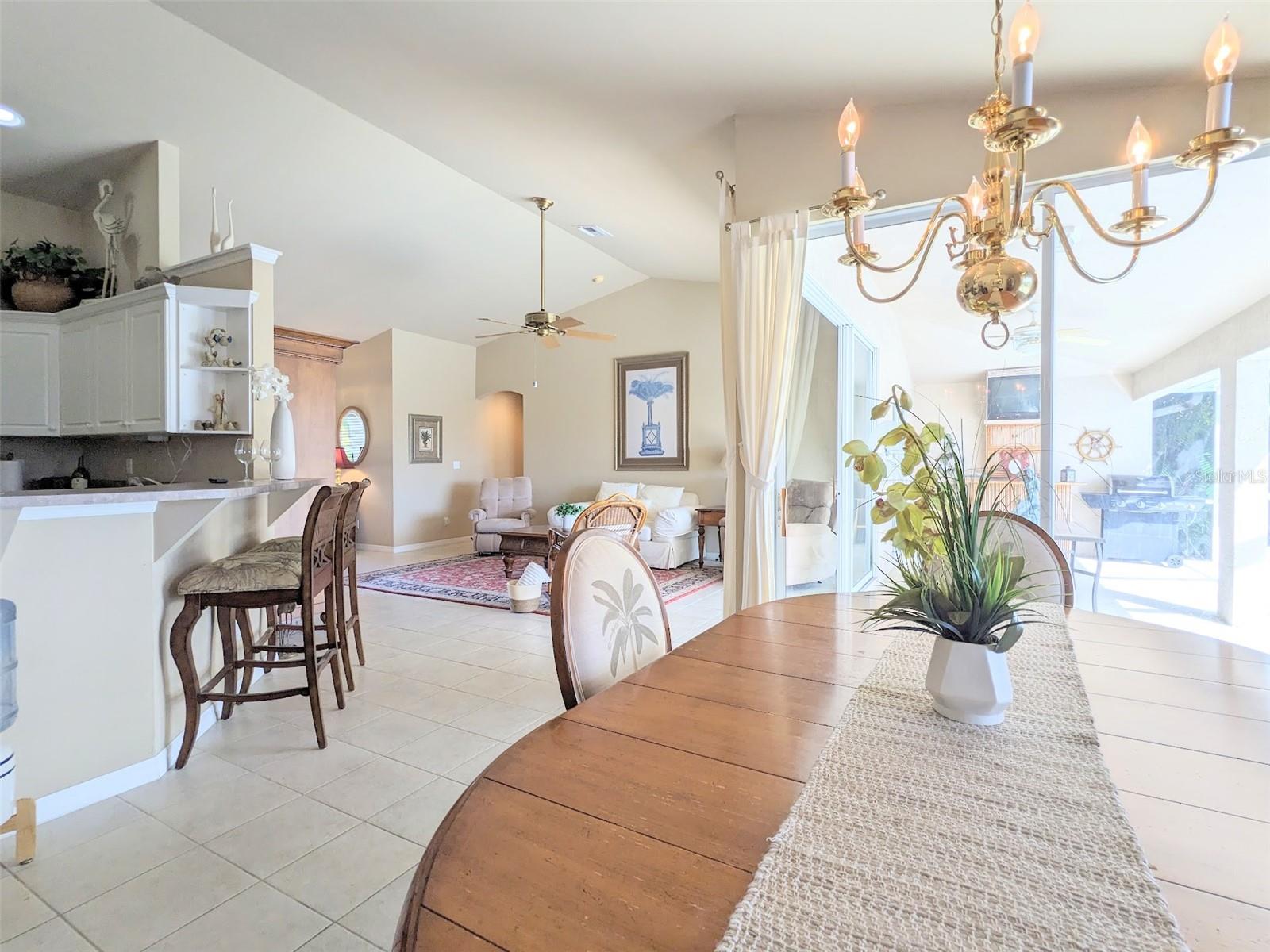 Image 11 of 76 For 546 4th Street