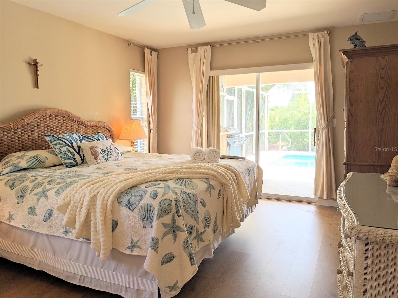 Image 22 of 76 For 546 4th Street