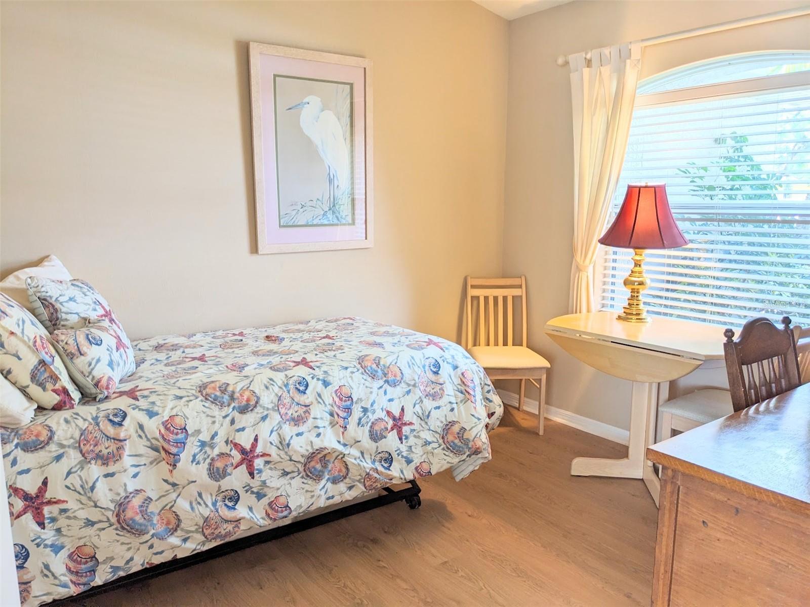 Image 34 of 76 For 546 4th Street