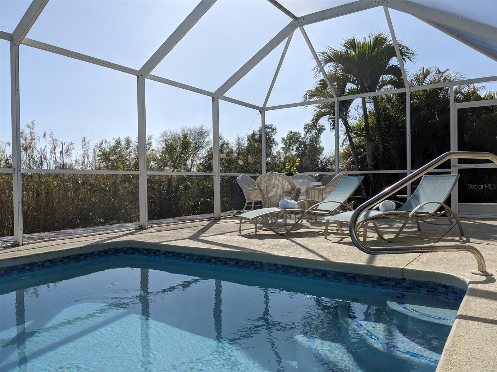 Image 42 of 76 For 546 4th Street