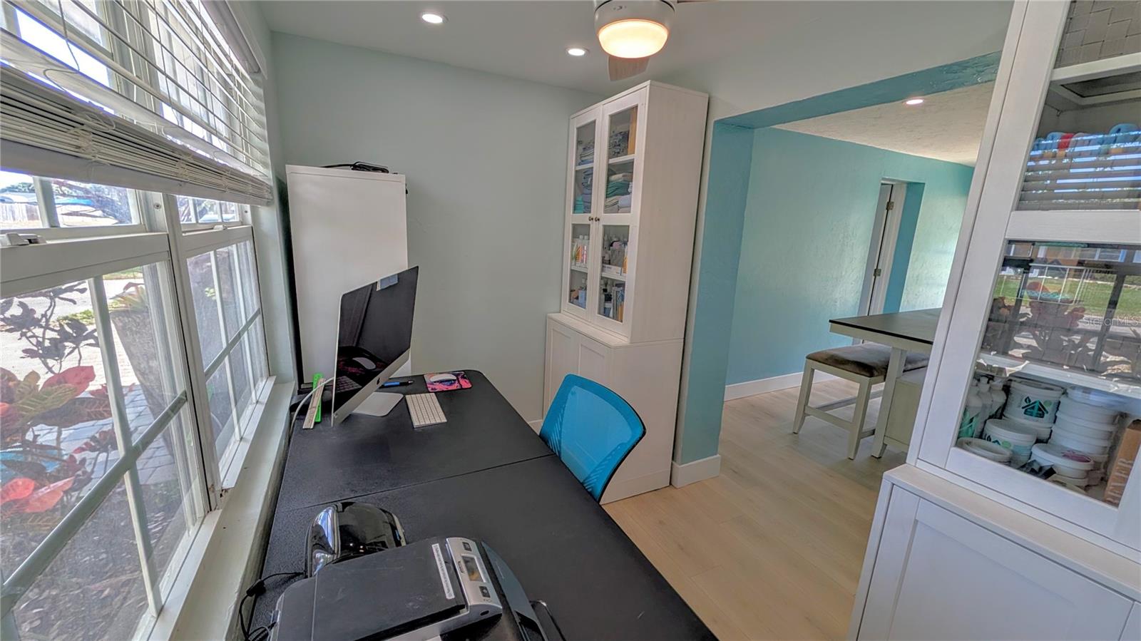 Image 20 of 54 For 1212 Pineland Avenue