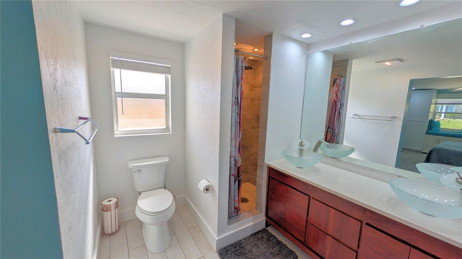 Image 23 of 54 For 1212 Pineland Avenue