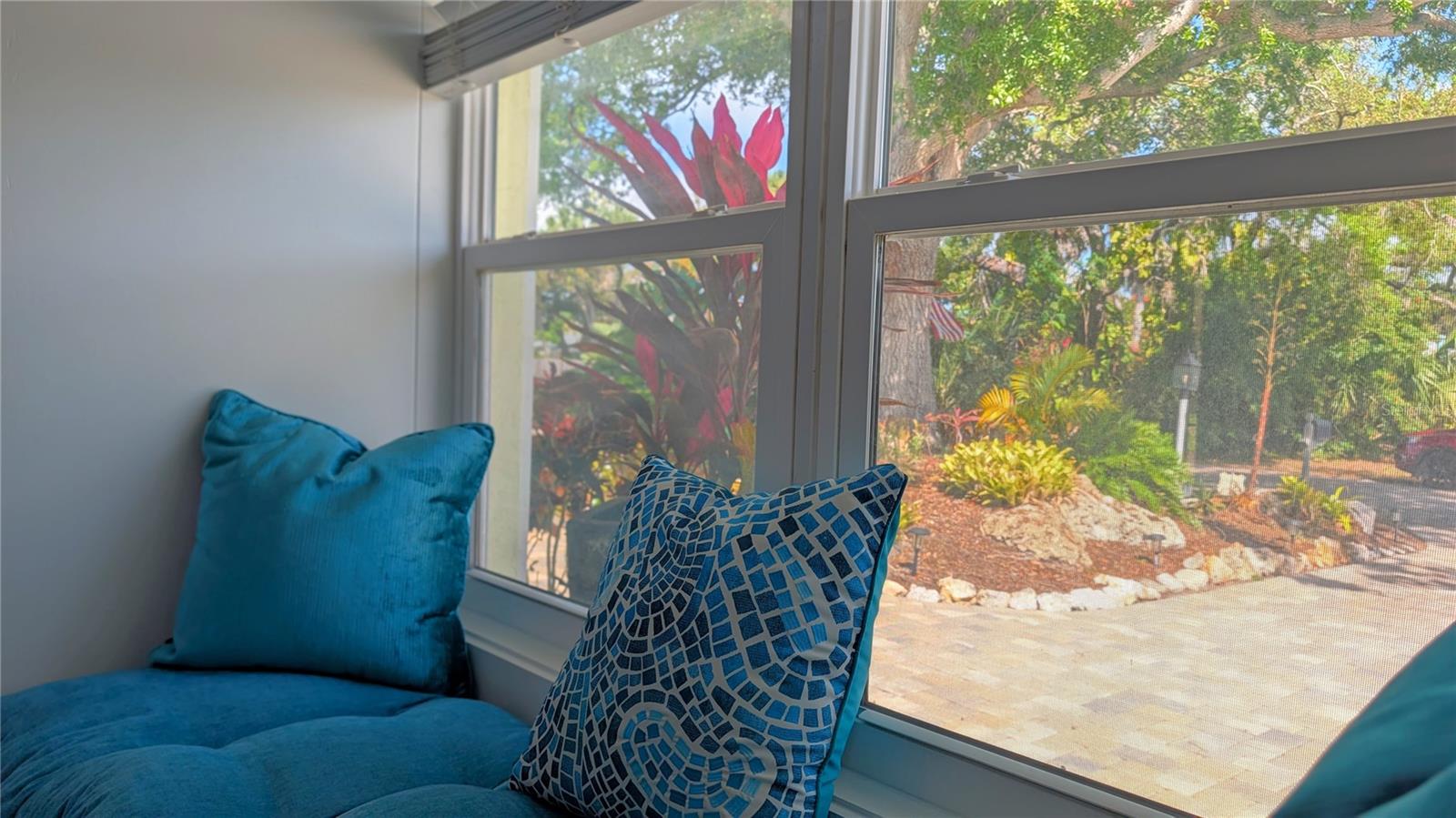 Image 29 of 54 For 1212 Pineland Avenue