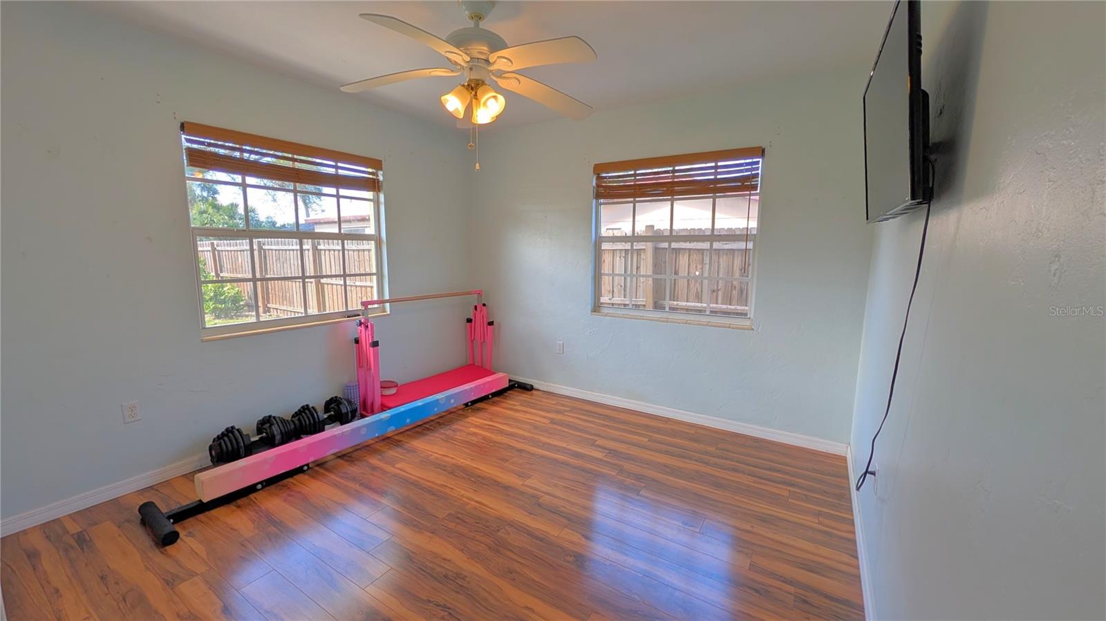 Image 35 of 54 For 1212 Pineland Avenue