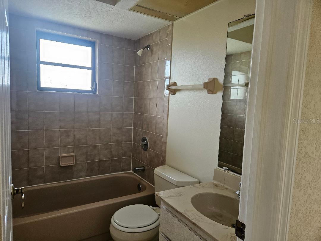 Image 15 of 28 For 27272 Guapore Drive