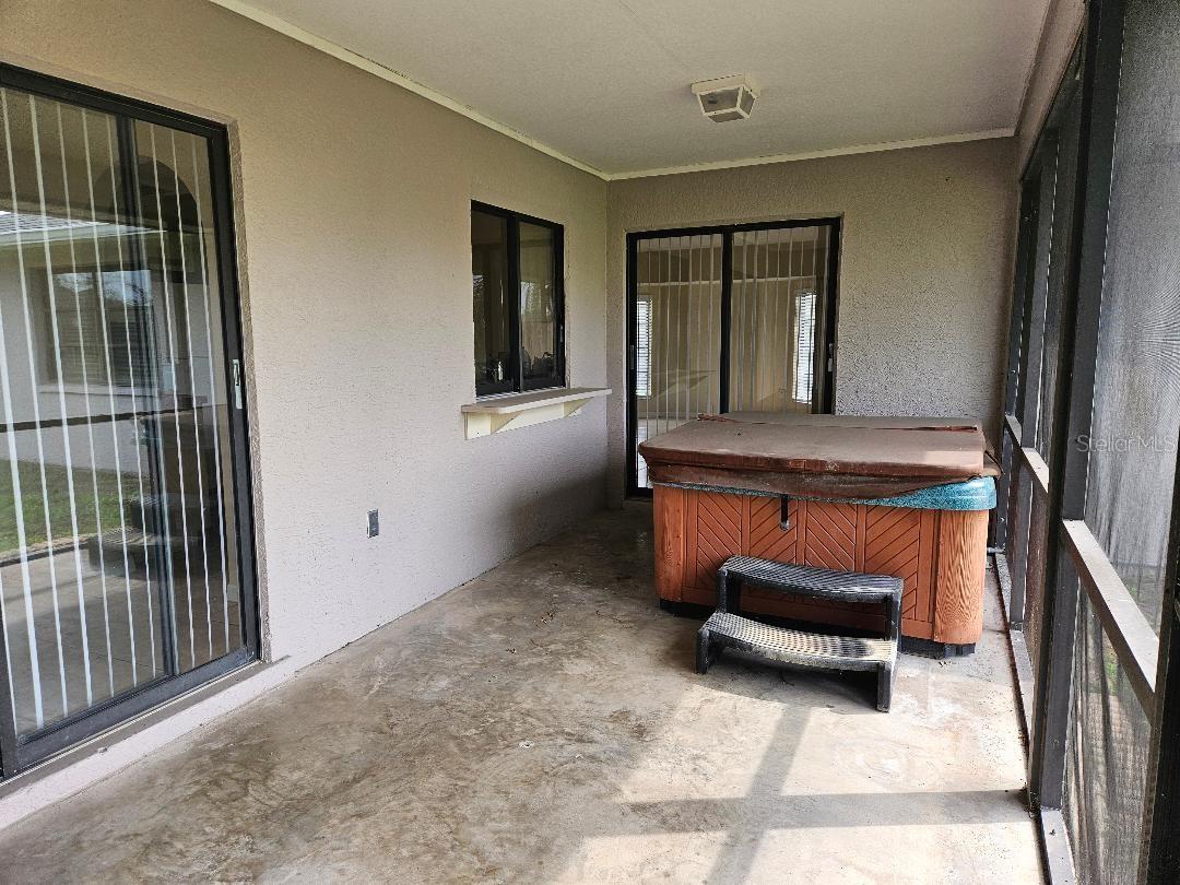 Image 22 of 28 For 27272 Guapore Drive