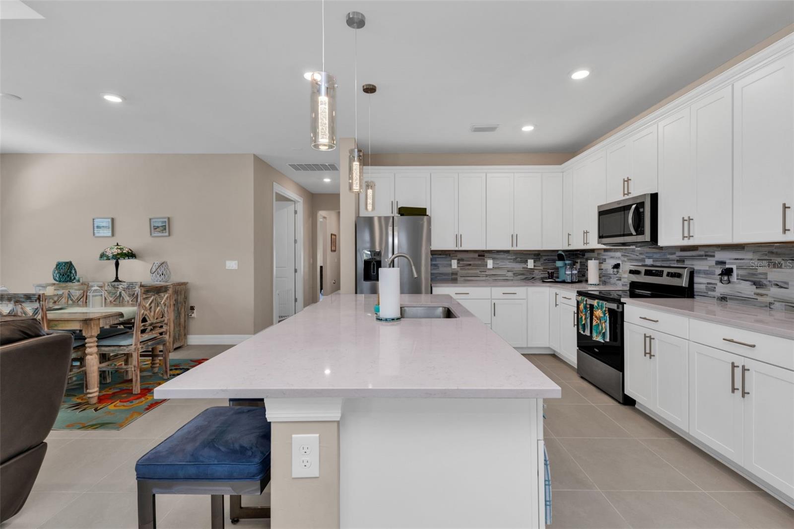 Image 13 of 44 For 2117 Laurifolia Court