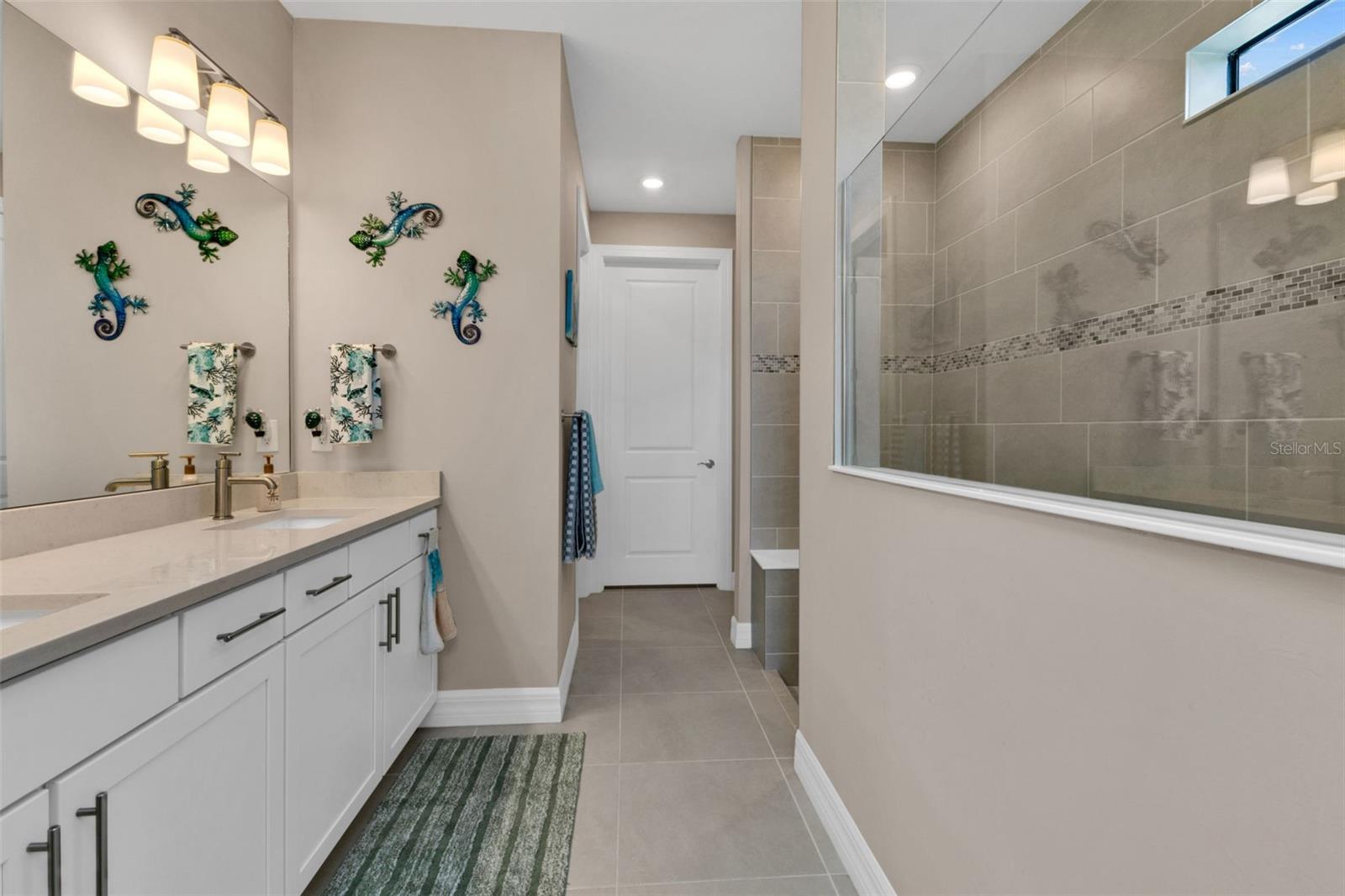 Image 25 of 44 For 2117 Laurifolia Court