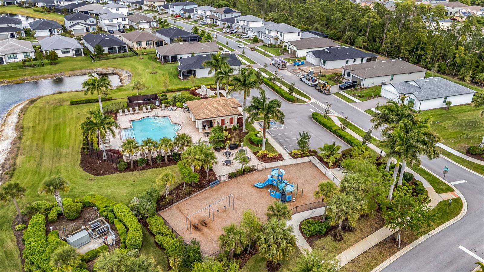 Image 41 of 44 For 2117 Laurifolia Court