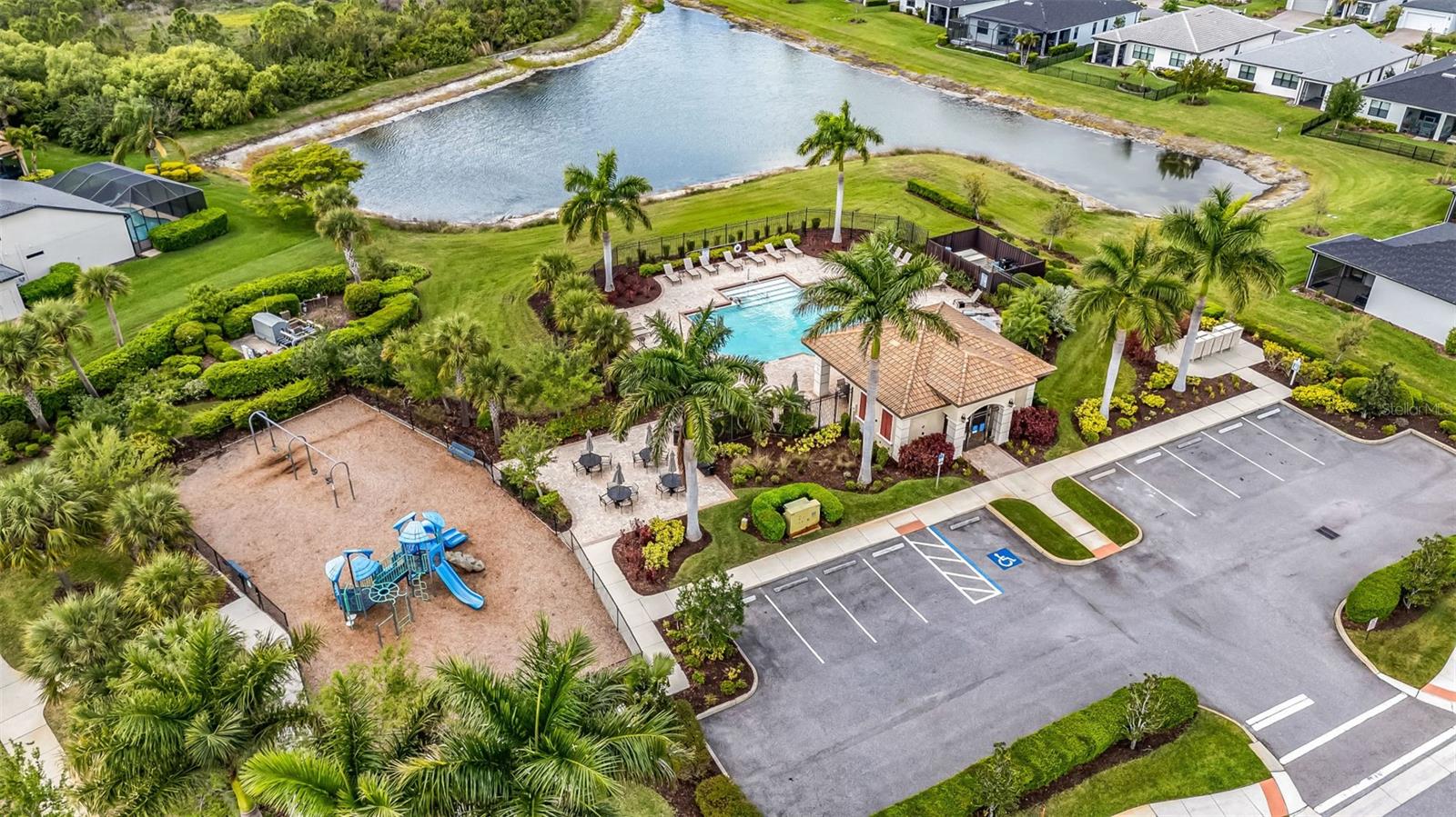 Image 42 of 44 For 2117 Laurifolia Court