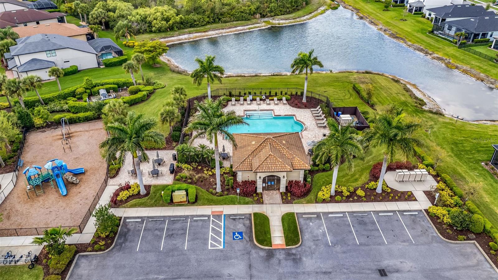 Image 43 of 44 For 2117 Laurifolia Court