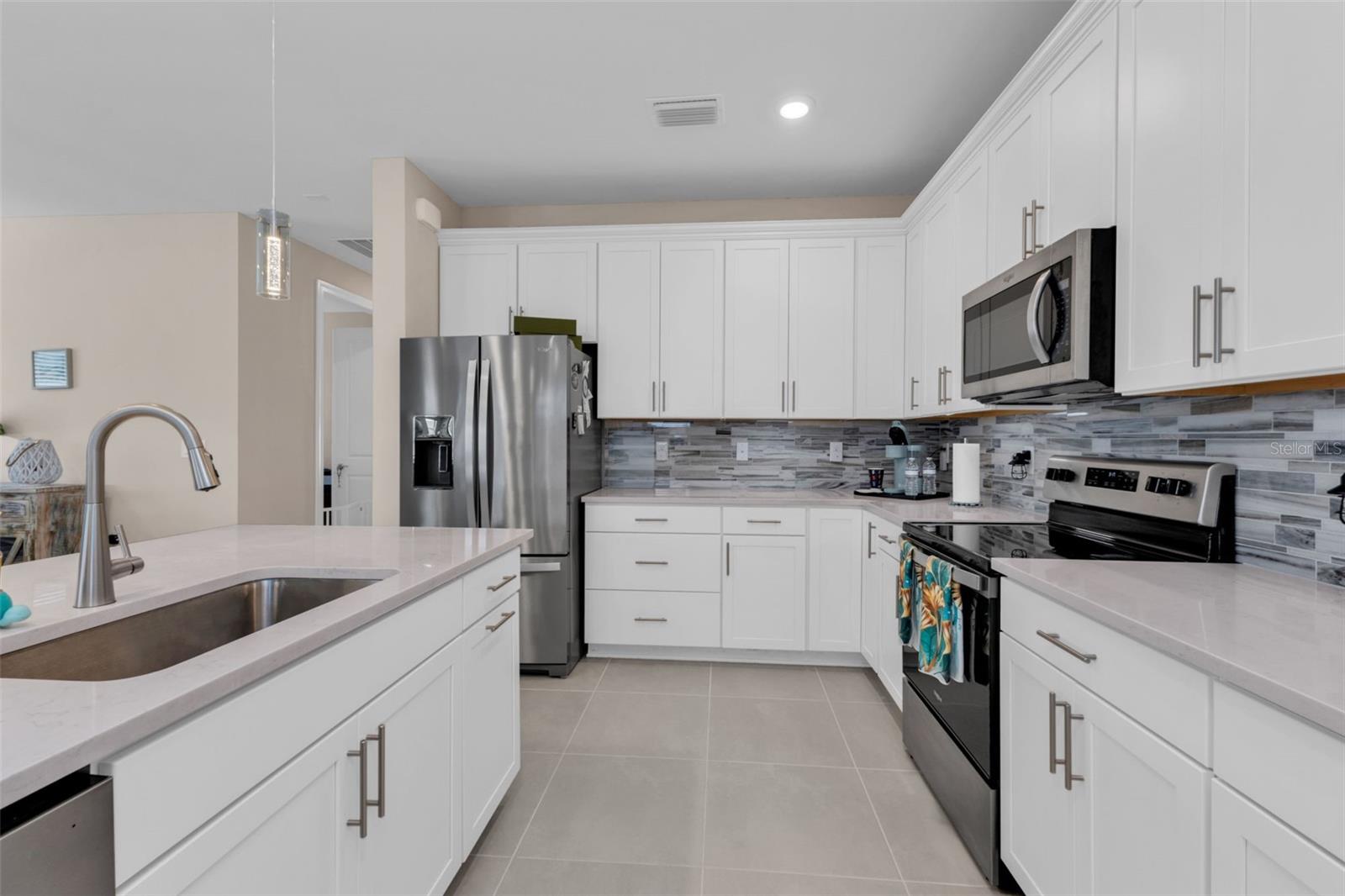 Image 9 of 44 For 2117 Laurifolia Court