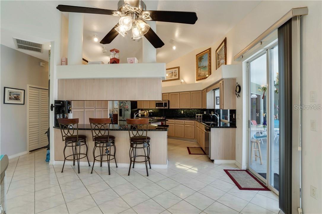 Image 13 of 36 For 15352 Pottstown Avenue