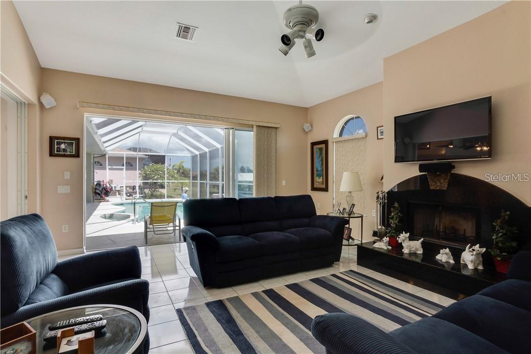 Image 17 of 36 For 15352 Pottstown Avenue