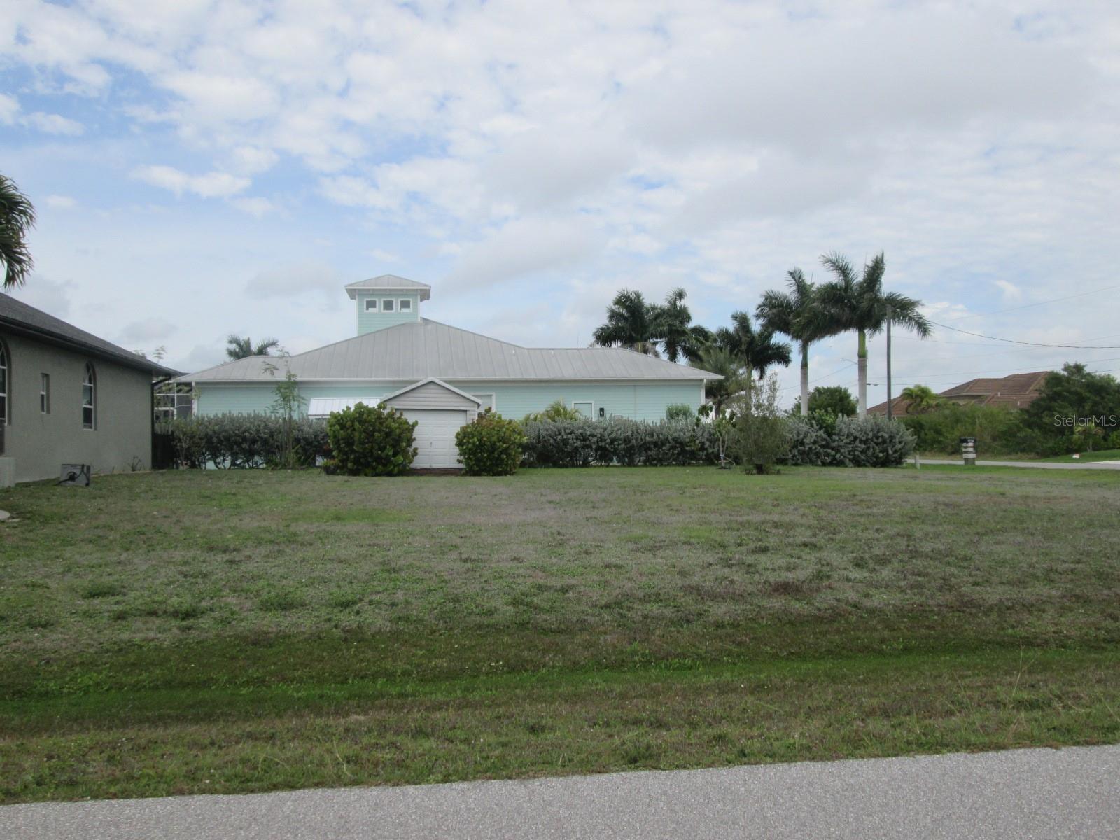 Image 2 of 36 For 15352 Pottstown Avenue