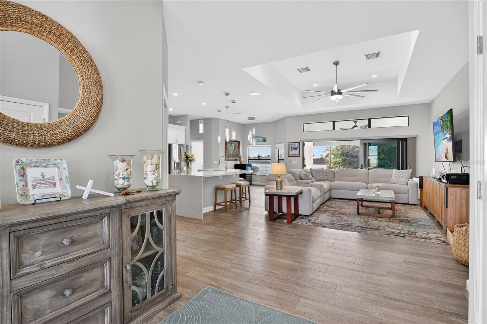 Image 25 of 88 For 230 18th Street