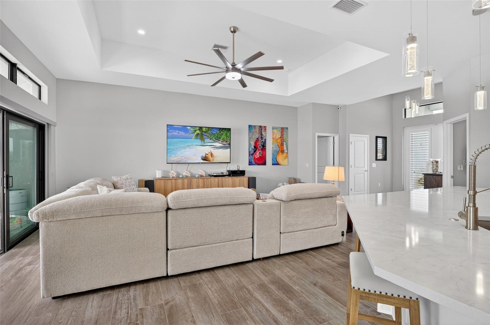 Image 29 of 88 For 230 18th Street