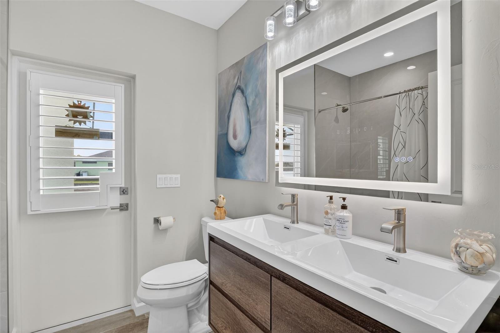 Image 39 of 88 For 230 18th Street